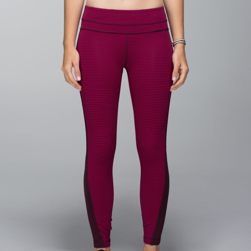 Lululemon Run: Pace Tight Hyper Stripe, size 8